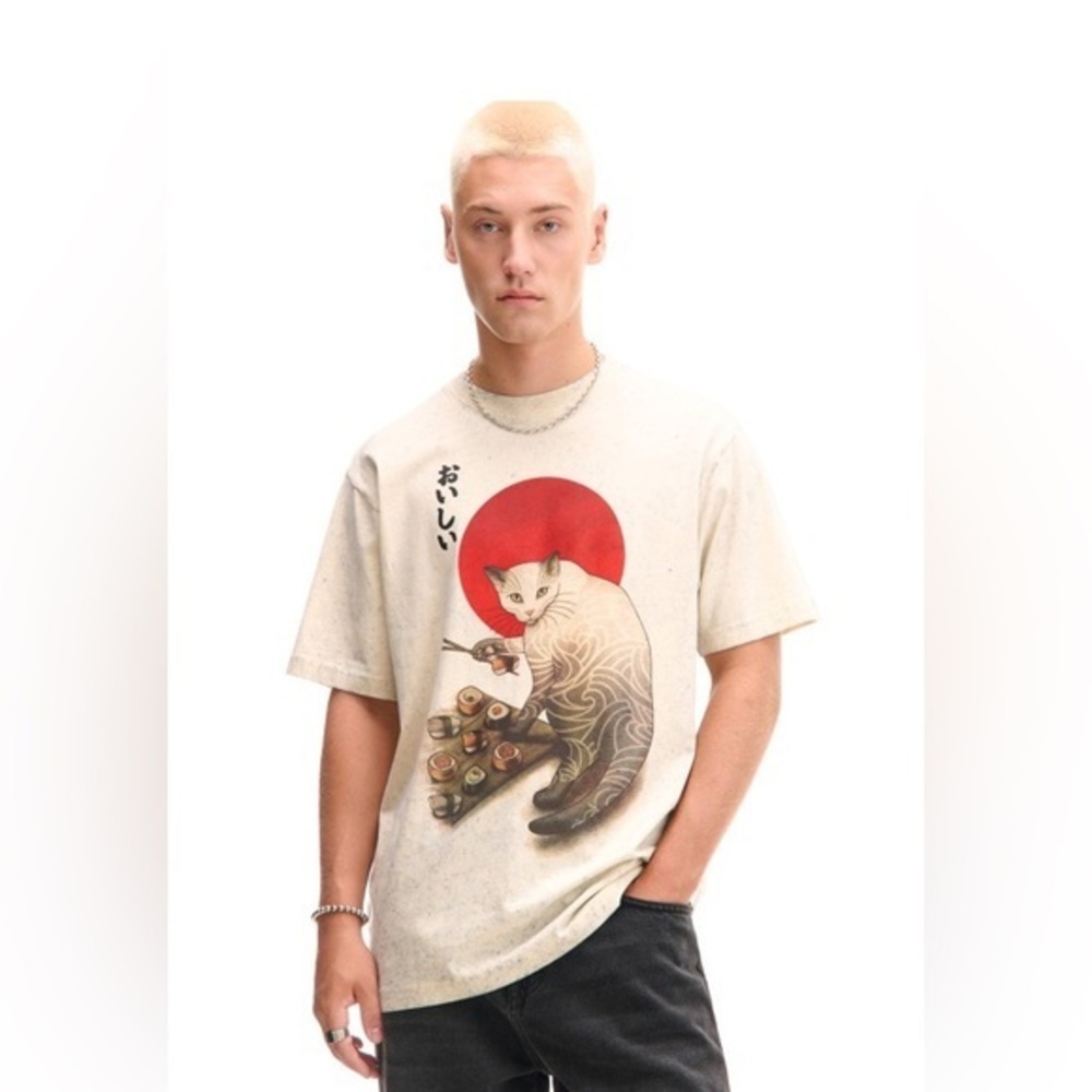 Stylish Beige‎ Cat Sushi Graphic T-Shirt